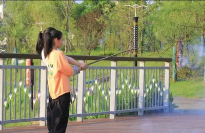 "Afraid of Death, but More Afraid of Poverty": The Hometown Dilemma of Liuyang's Second-Generation Fireworks Workers