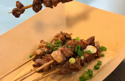 很多人吃到的便宜烤串，很多就是鸭肉上淋上羊油搞出来的